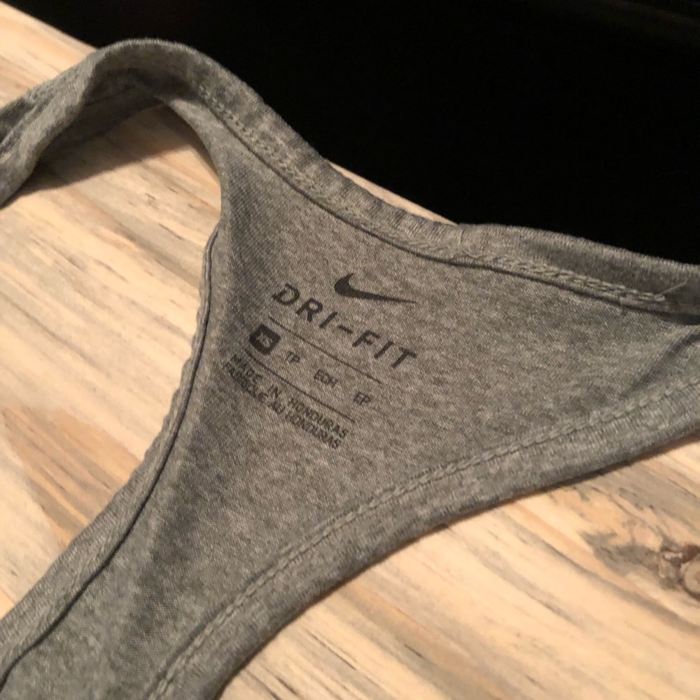Nike Dry Fit Tank Top Lot (Racerback) - Picture 5 of 8